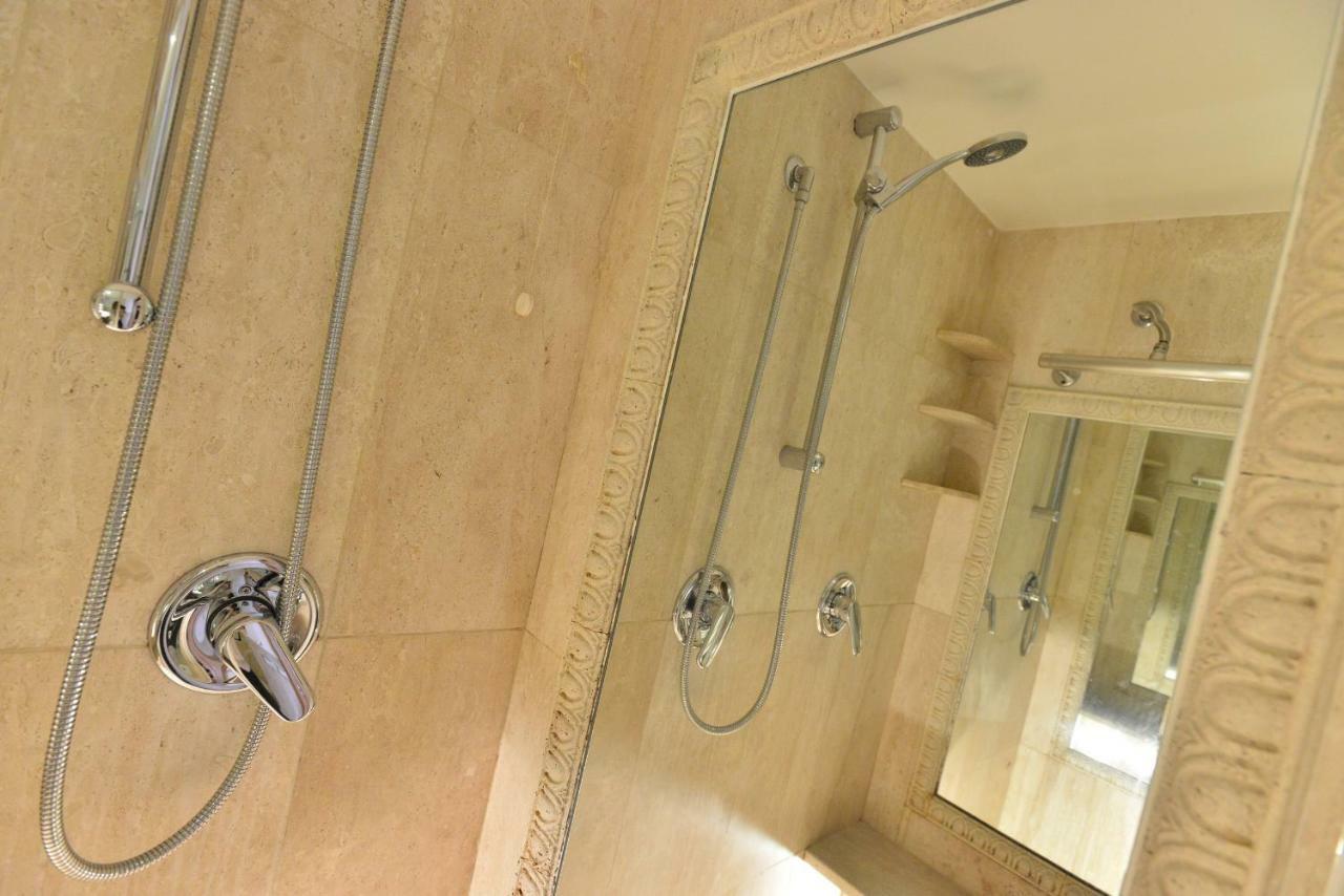 Izzhome Full Center Grand Apartamento *