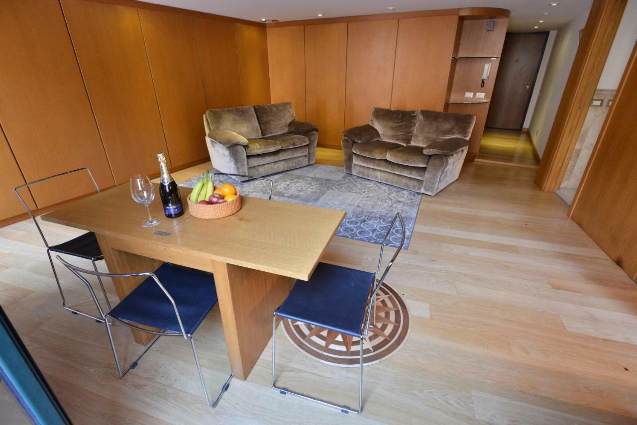 Izzhome Full Center Grand * Cagliari