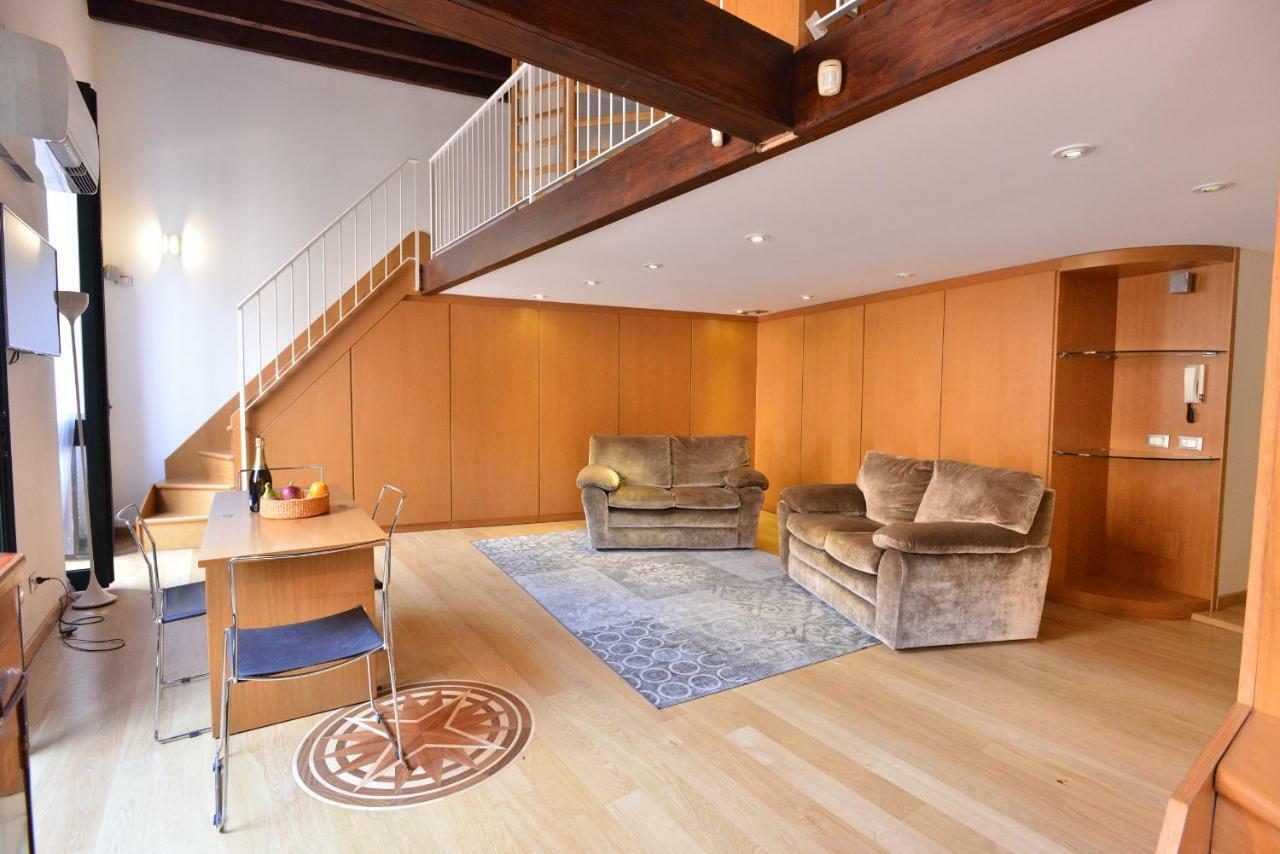 Izzhome Full Center Grand Appartamento