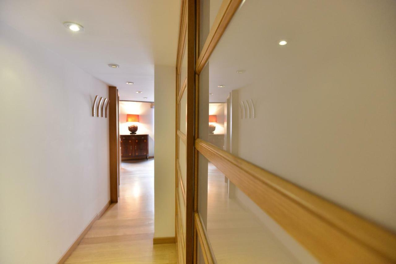 Izzhome Full Center Grand Apartamento *